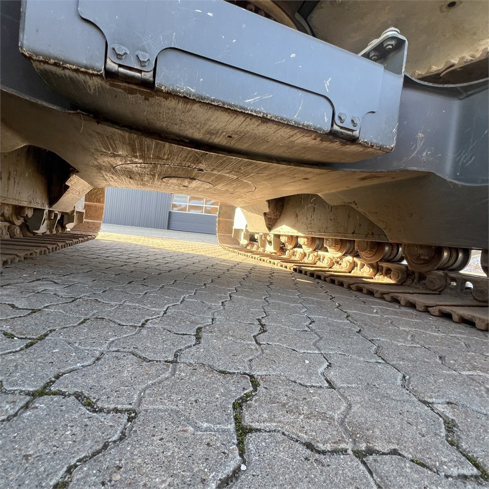 Lease a Liebherr R914 Compact S Liebherr R914 Compact S: picture 43 Lease a Liebherr R914 Compact S Liebherr R914 Compact S: picture 43