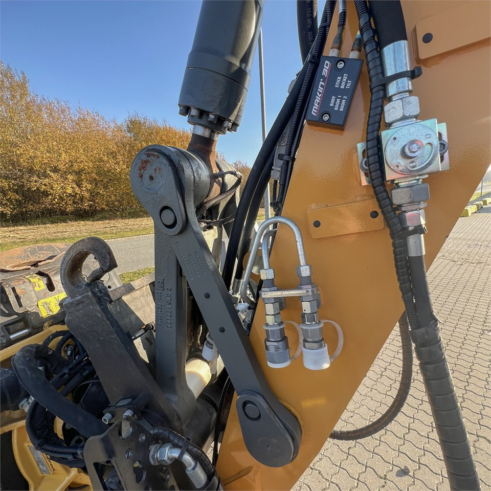 Lease a Liebherr R914 Compact S Liebherr R914 Compact S: picture 16 Lease a Liebherr R914 Compact S Liebherr R914 Compact S: picture 16