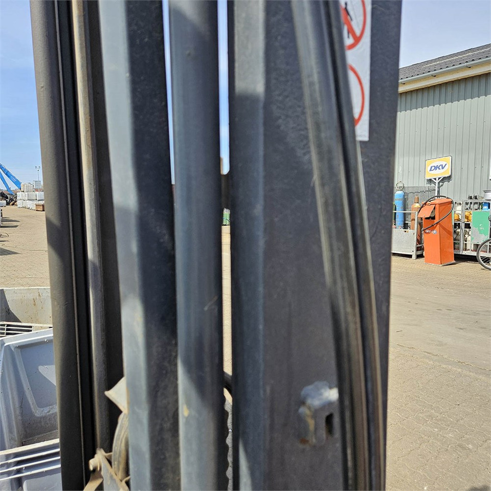 Forklift Linde E18P: picture 13