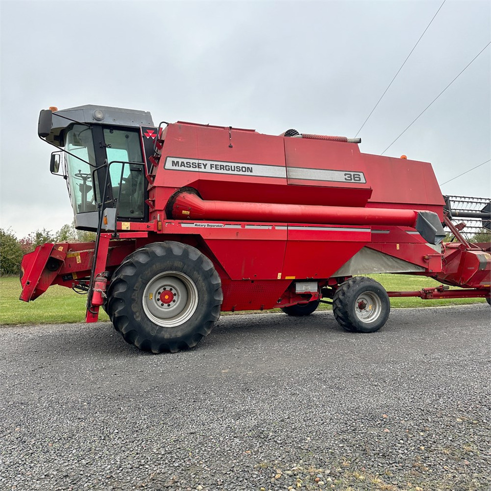 Massey Ferguson 36 - Harvester: picture 2 Massey Ferguson 36 - Harvester: picture 2
