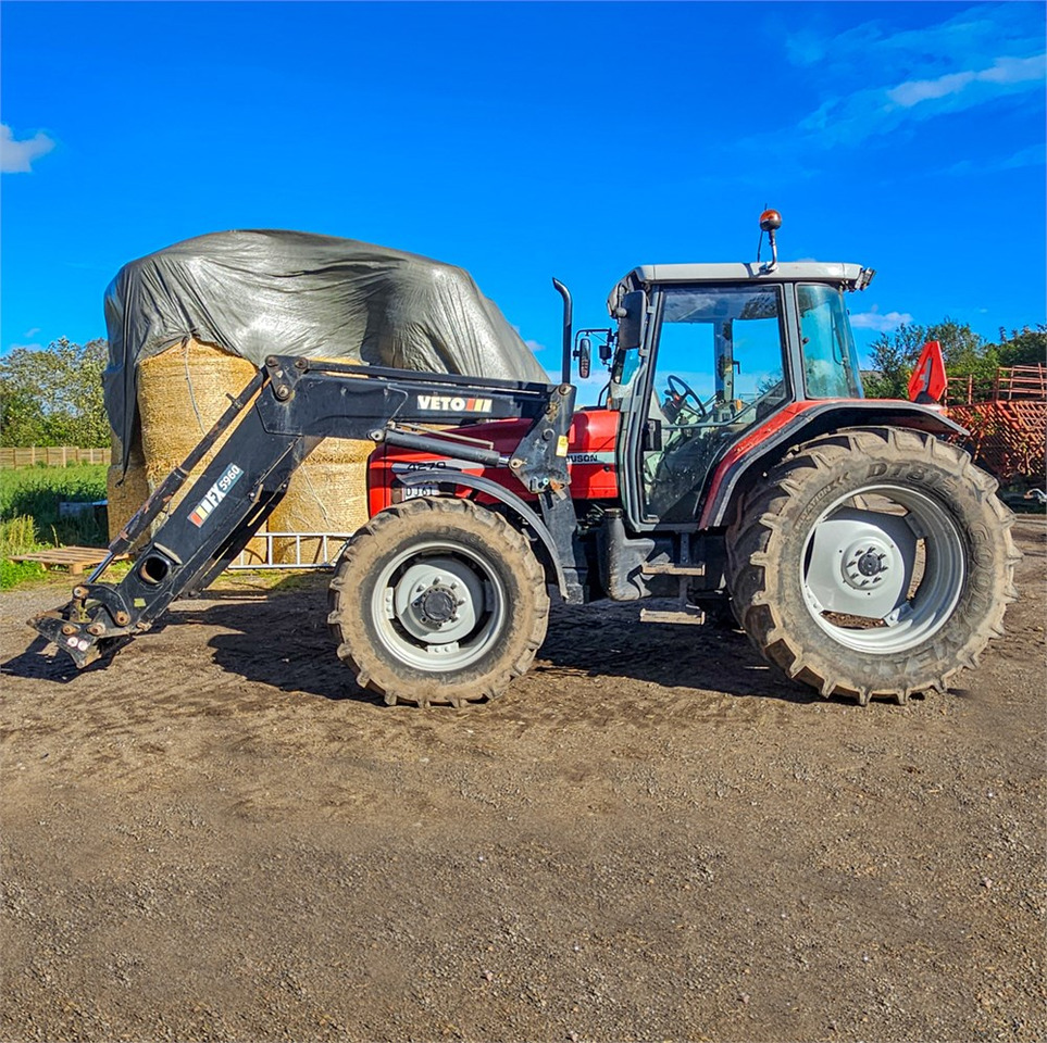 Massey Ferguson 4270 - Farm tractor: picture 2 Massey Ferguson 4270 - Farm tractor: picture 2