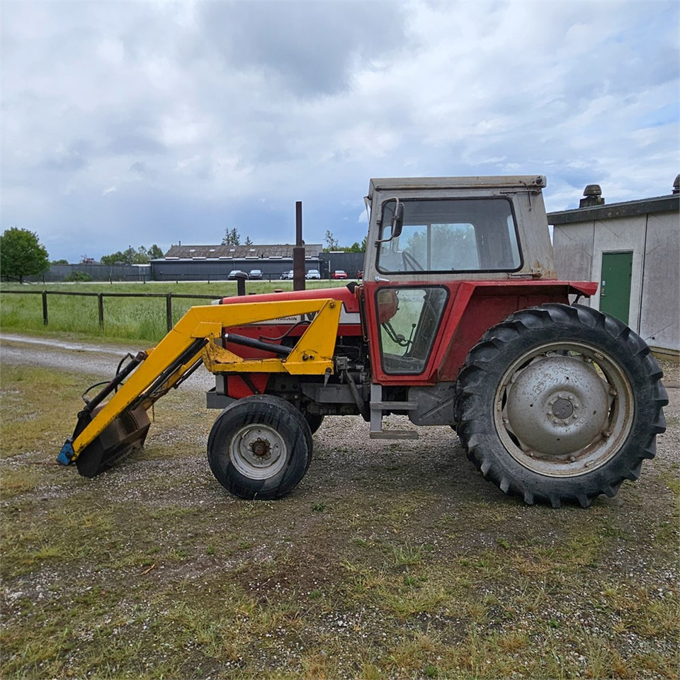 Massey Ferguson 590 - Farm tractor: picture 3 Massey Ferguson 590 - Farm tractor: picture 3