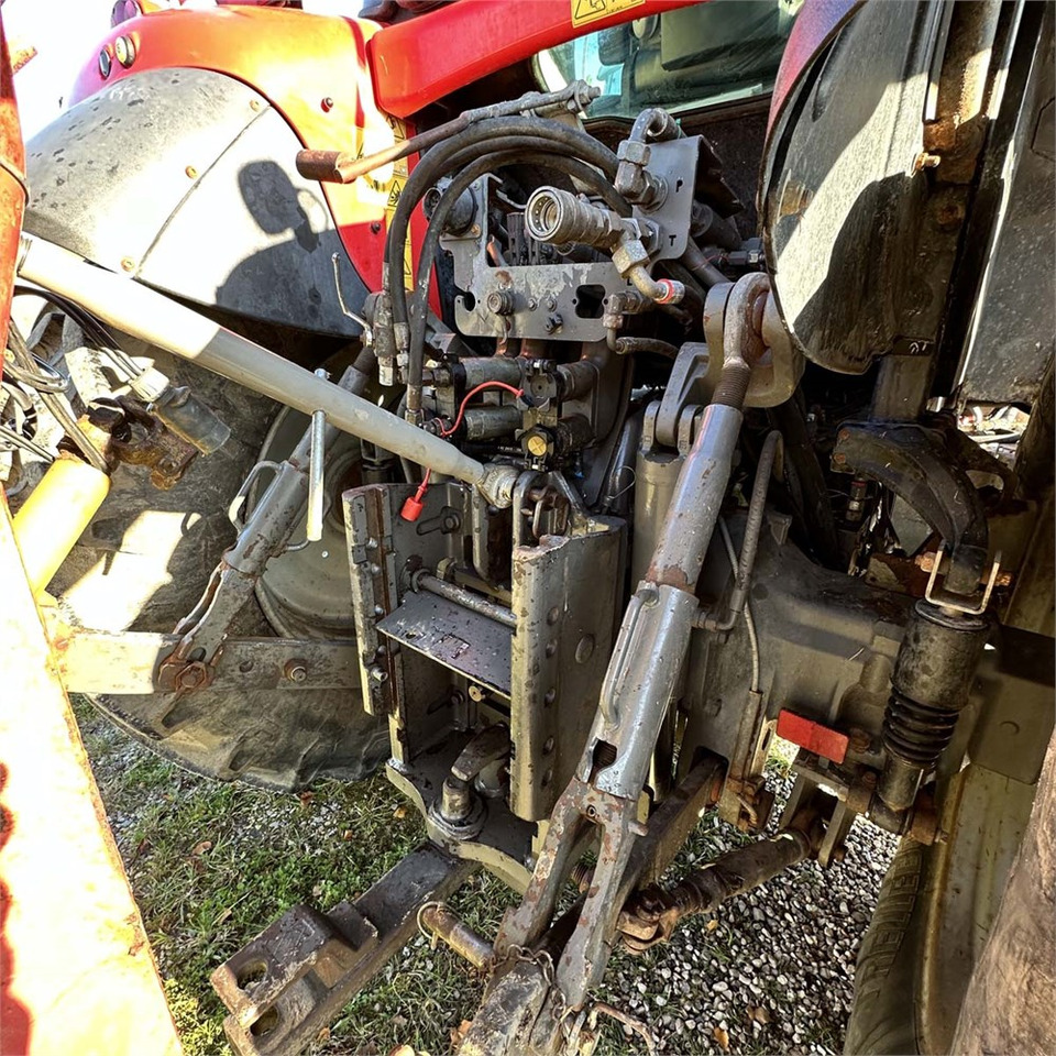 Farm tractor Massey Ferguson 6615: picture 32