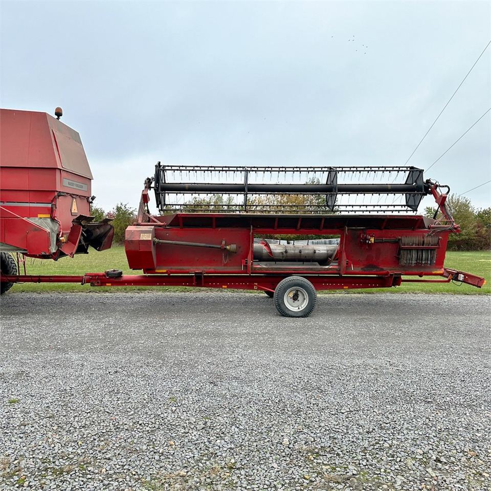 Massey Ferguson MF40 - Harvester: picture 5 Massey Ferguson MF40 - Harvester: picture 5