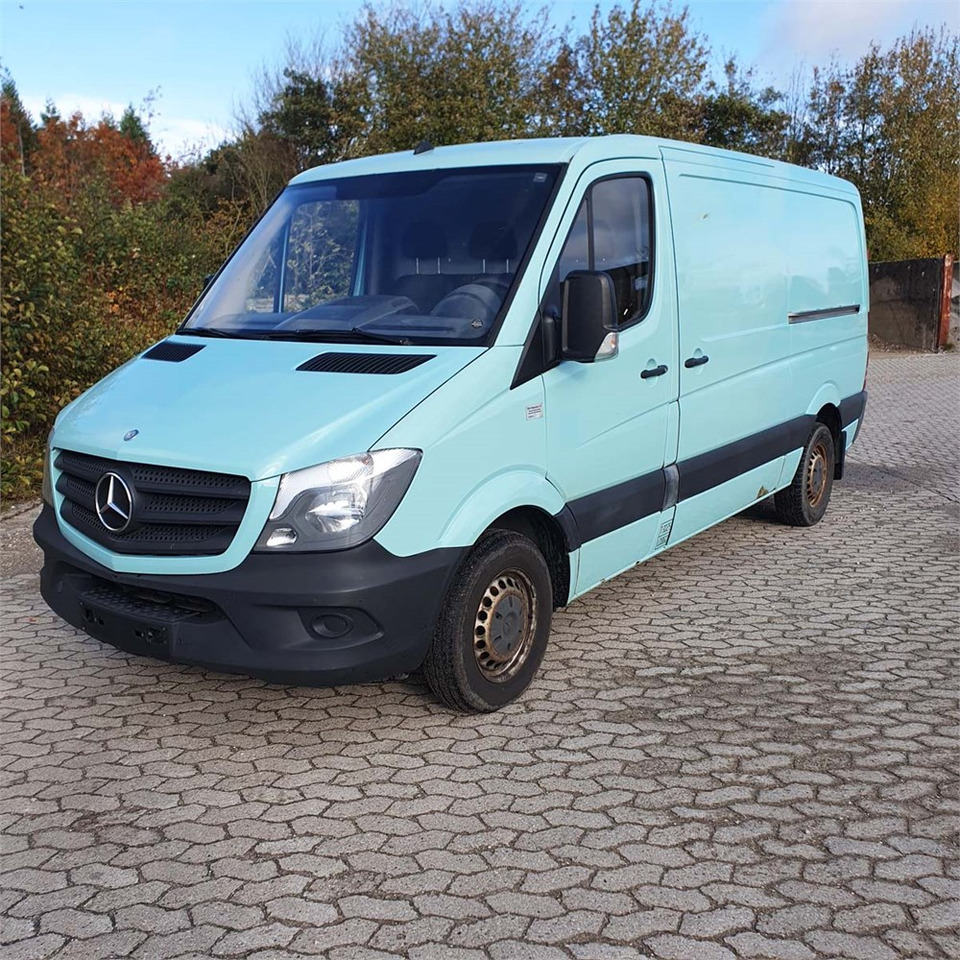 Mercedes 213 CTI - Panel van: picture 2 Mercedes 213 CTI - Panel van: picture 2
