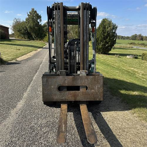 Forklift Mitsubishi FG30T: picture 9 Forklift Mitsubishi FG30T: picture 9