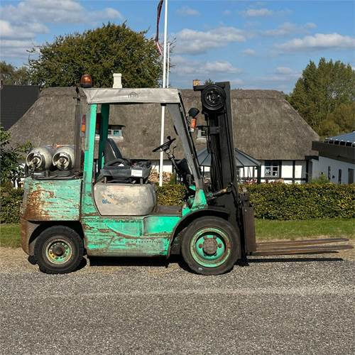 Forklift Mitsubishi FG30T: picture 7 Forklift Mitsubishi FG30T: picture 7
