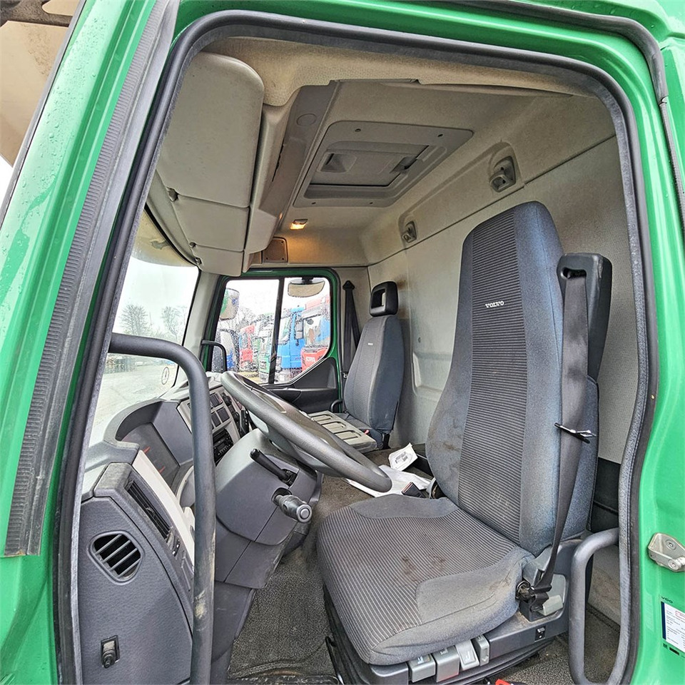 Municipal/ Special vehicle Volvo FL 280: picture 28
