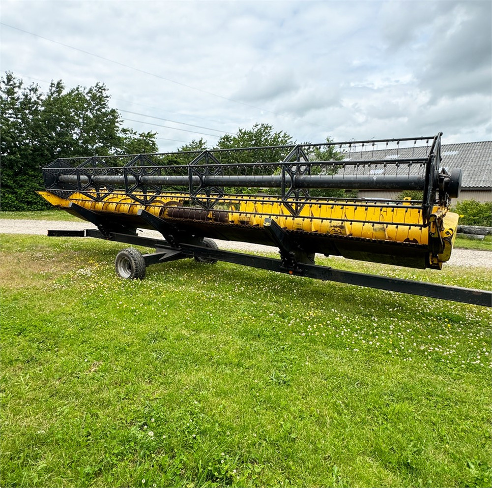 New Holland 30 X - Harvester: picture 3 New Holland 30 X - Harvester: picture 3