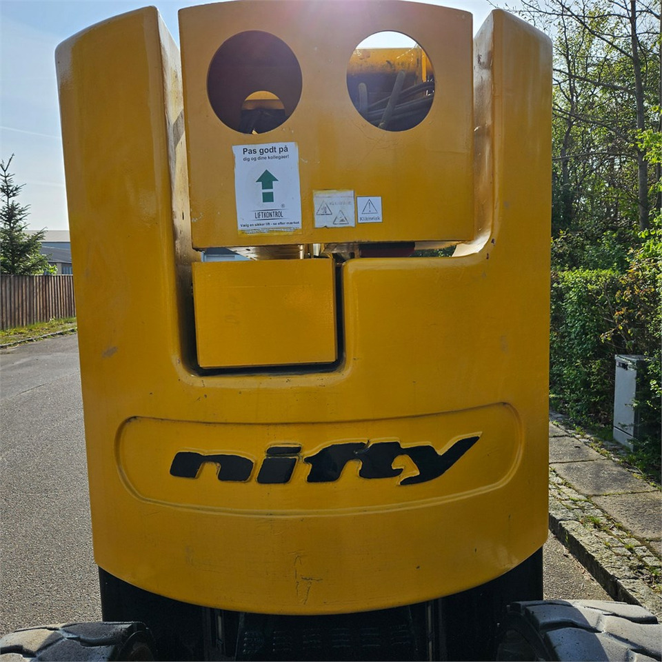 Nifty HR 15 NDE - Articulated boom: picture 5 Nifty HR 15 NDE - Articulated boom: picture 5