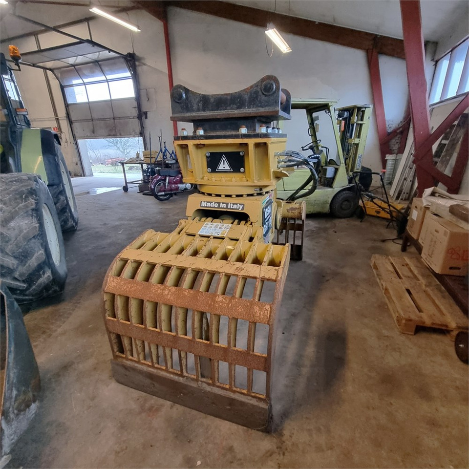 OSA GP 15 - Grapple for Construction machinery: picture 4 OSA GP 15 - Grapple for Construction machinery: picture 4