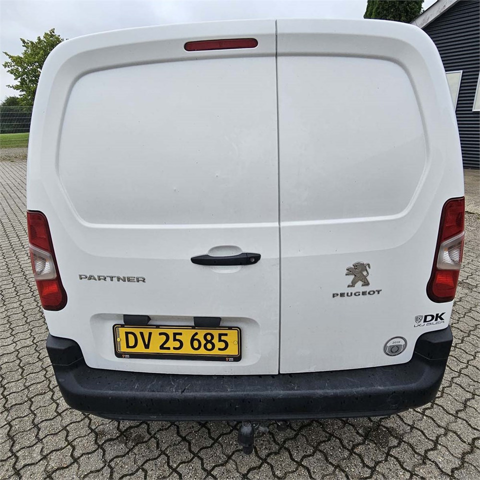 Peugeot Partner 1,5 Blue HDI 100 L1 - Small van: picture 4 Peugeot Partner 1,5 Blue HDI 100 L1 - Small van: picture 4