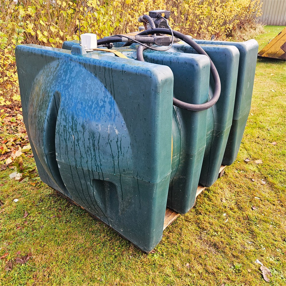 ..Select Make 1400 L - Storage tank: picture 2 ..Select Make 1400 L - Storage tank: picture 2