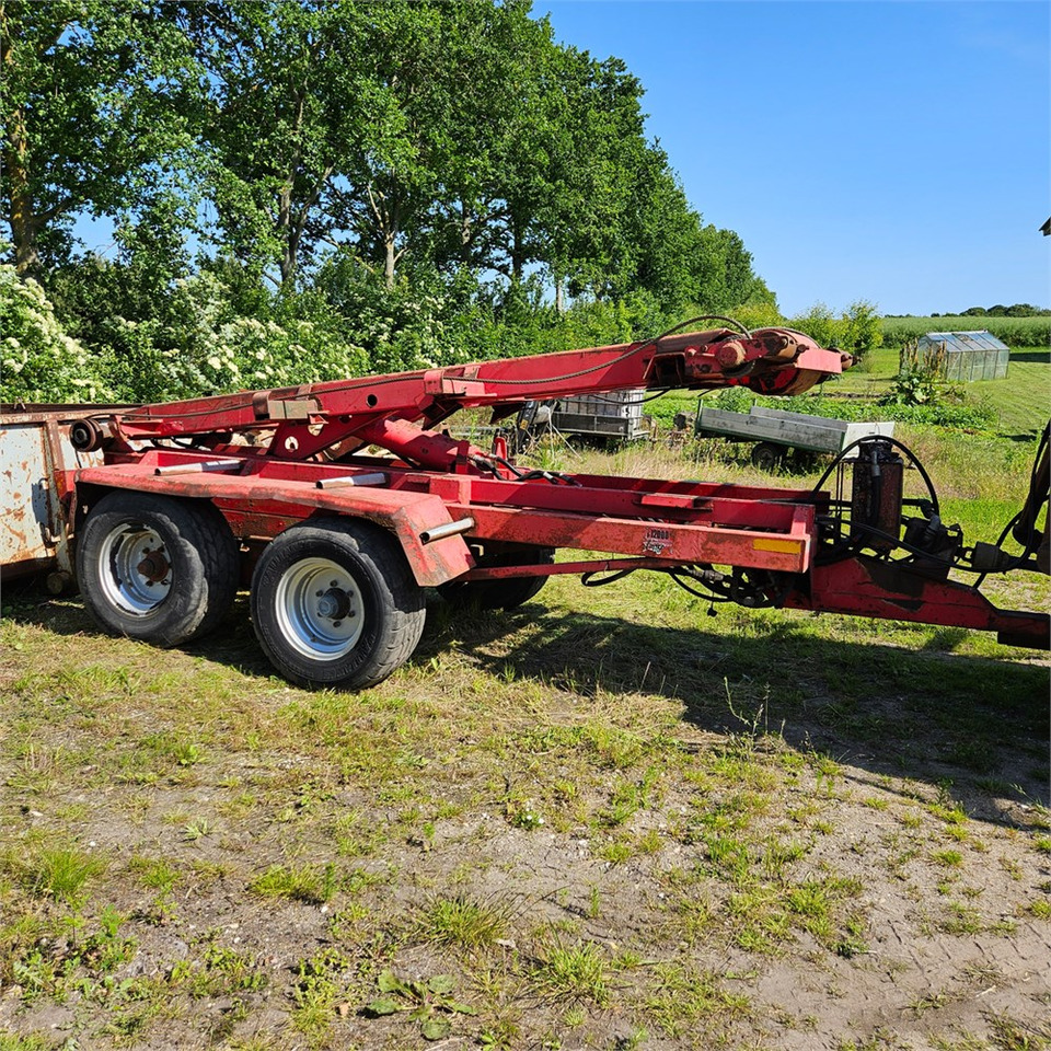 Solus 10H3 - Roll-off/ Skip trailer: picture 1 Solus 10H3 - Roll-off/ Skip trailer: picture 1