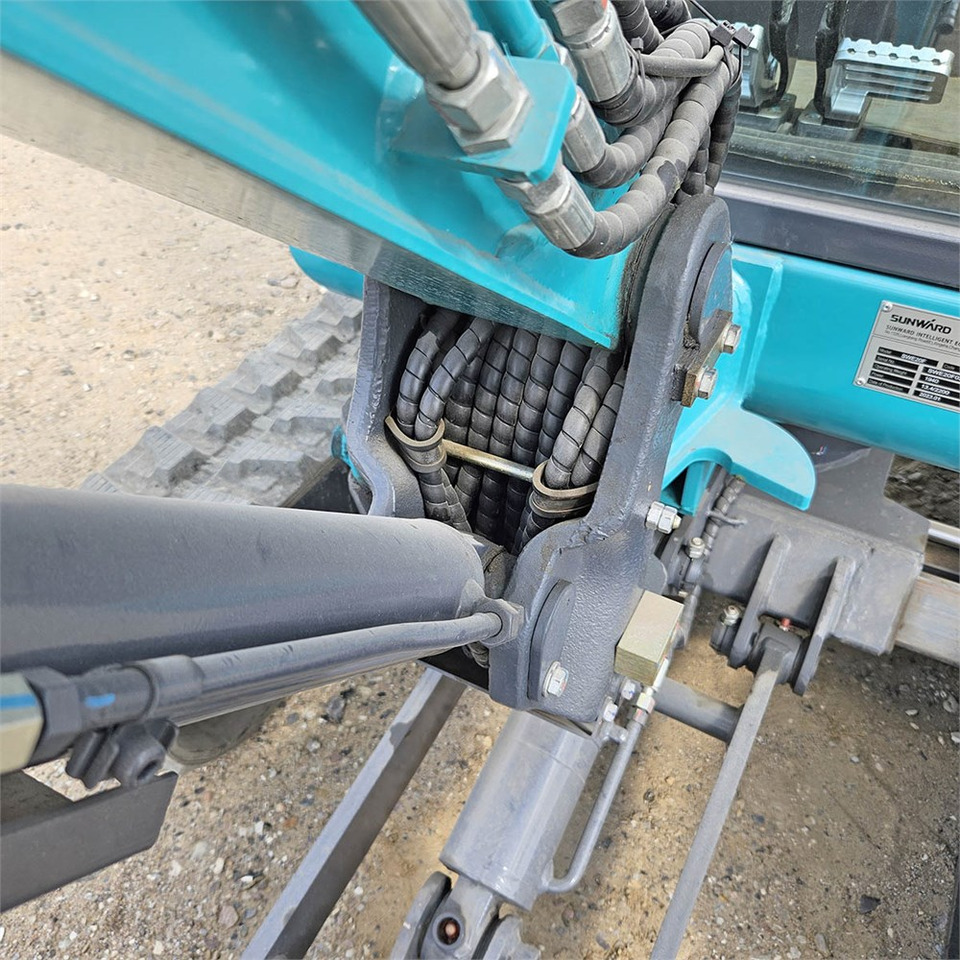 Mini excavator Sunward SWE 20F: picture 20