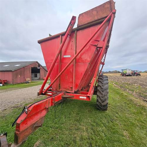 Farm tipping trailer/ Dumper Taarup Tip: picture 10 Farm tipping trailer/ Dumper Taarup Tip: picture 10