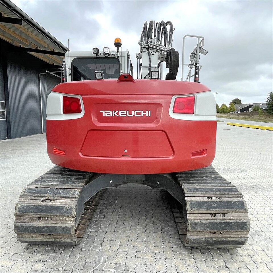 Crawler excavator Takeuchi TB 2150 R: picture 17