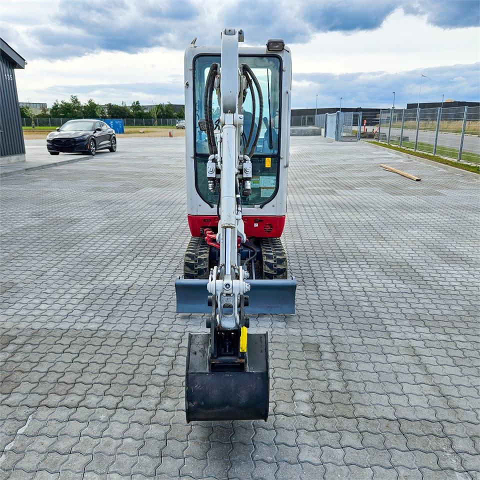 Mini excavator Takeuchi TB216: picture 7