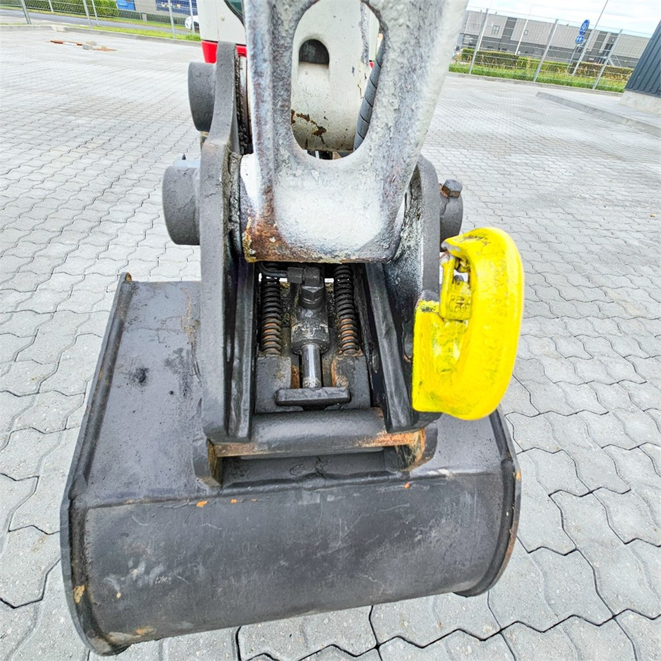 Mini excavator Takeuchi TB216: picture 20