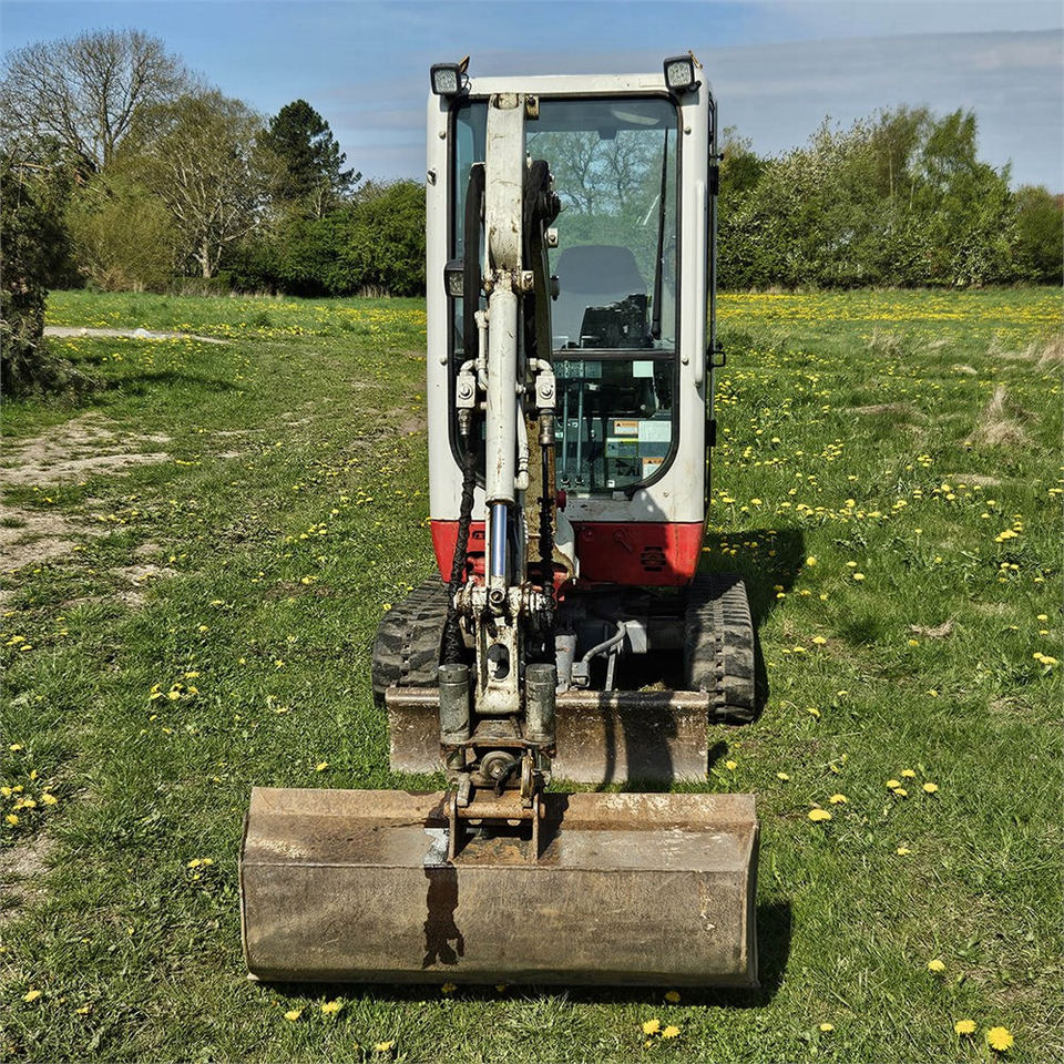 Mini excavator Takeuchi TB216: picture 6
