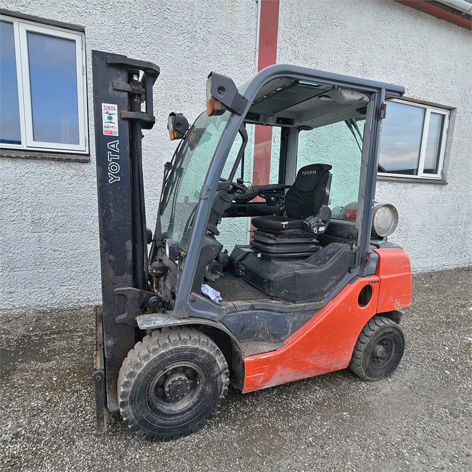 Toyota 02-8FGF25 - Forklift: picture 1 Toyota 02-8FGF25 - Forklift: picture 1