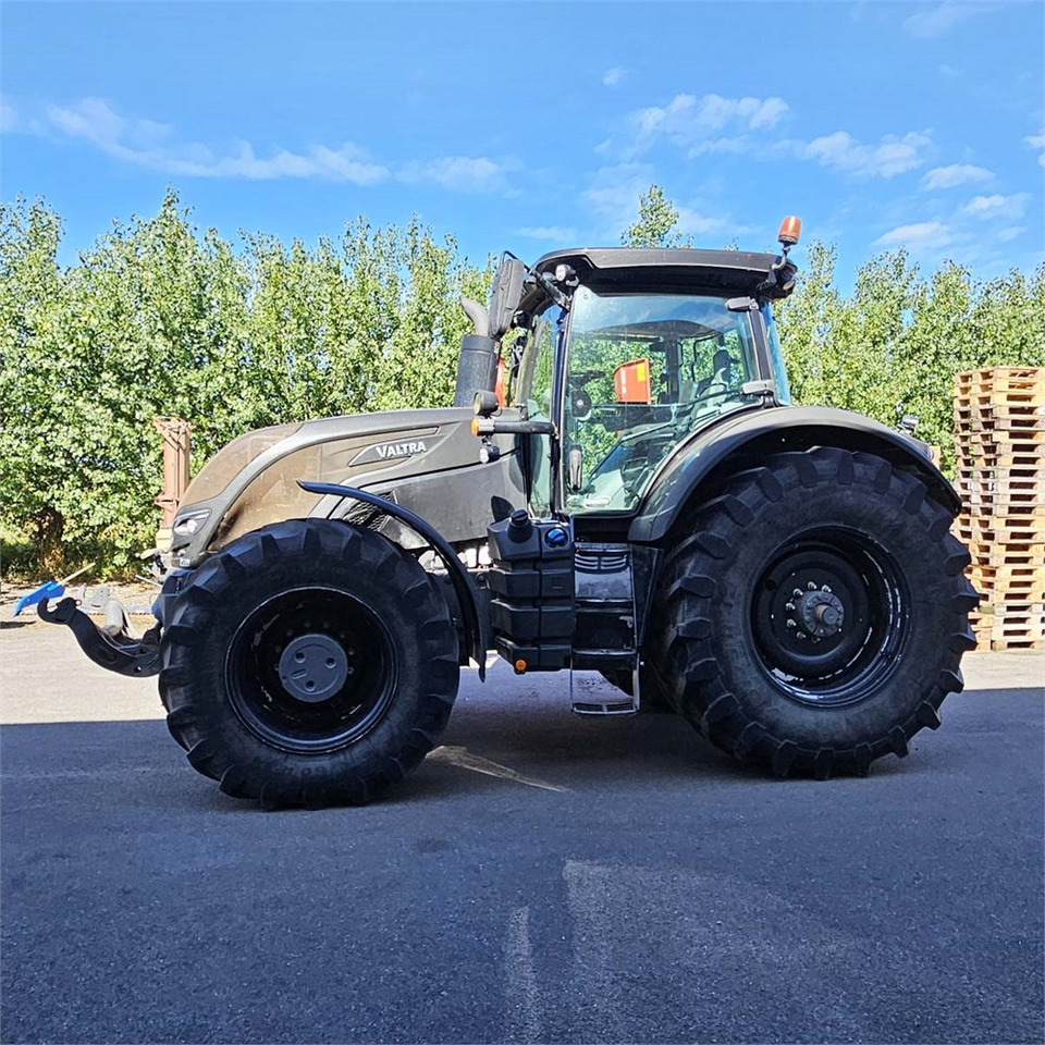 Valtra s394 - Farm tractor: picture 3 Valtra s394 - Farm tractor: picture 3