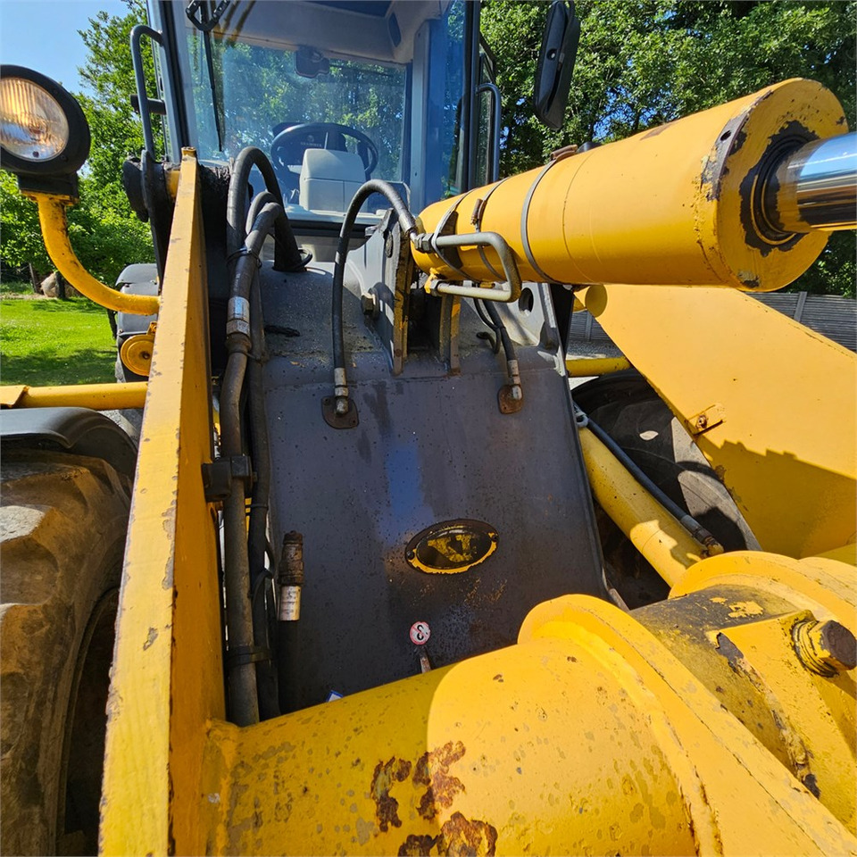 Wheel loader Venieri VF963: picture 24