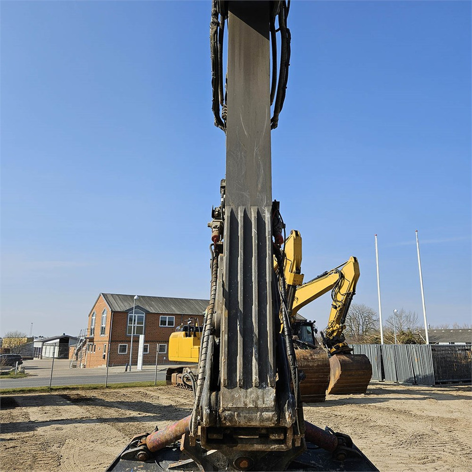 Crawler excavator Volvo EC200 EL: picture 28