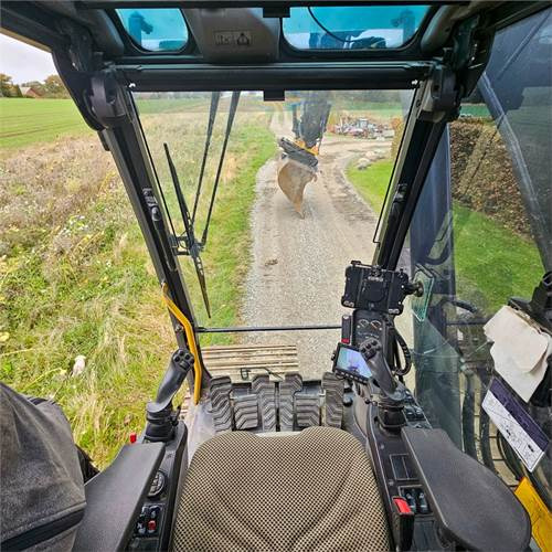 Crawler excavator Volvo EC300 DL: picture 22 Crawler excavator Volvo EC300 DL: picture 22