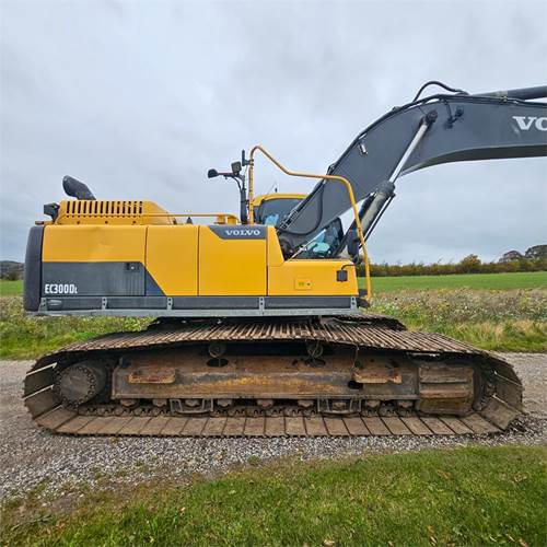 Crawler excavator Volvo EC300 DL: picture 9 Crawler excavator Volvo EC300 DL: picture 9