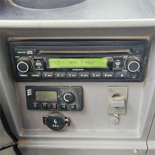 Crawler excavator Volvo EC300 DL: picture 35 Crawler excavator Volvo EC300 DL: picture 35