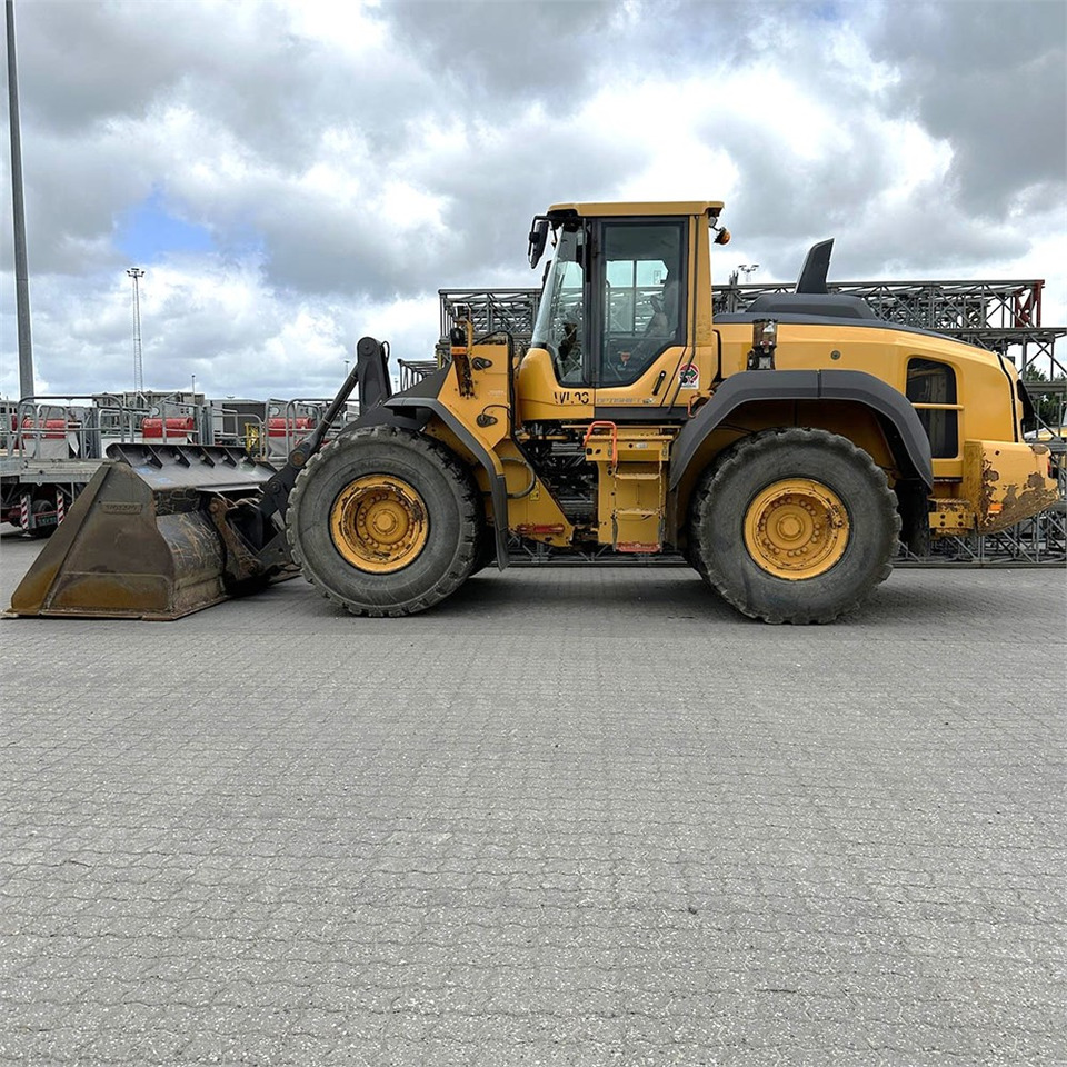 Volvo L120 H - Wheel loader: picture 4 Volvo L120 H - Wheel loader: picture 4