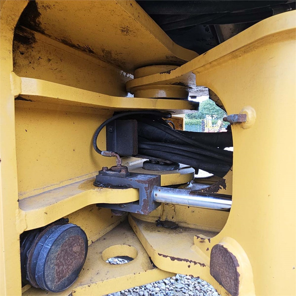 Wheel loader Volvo L45F-TP: picture 37