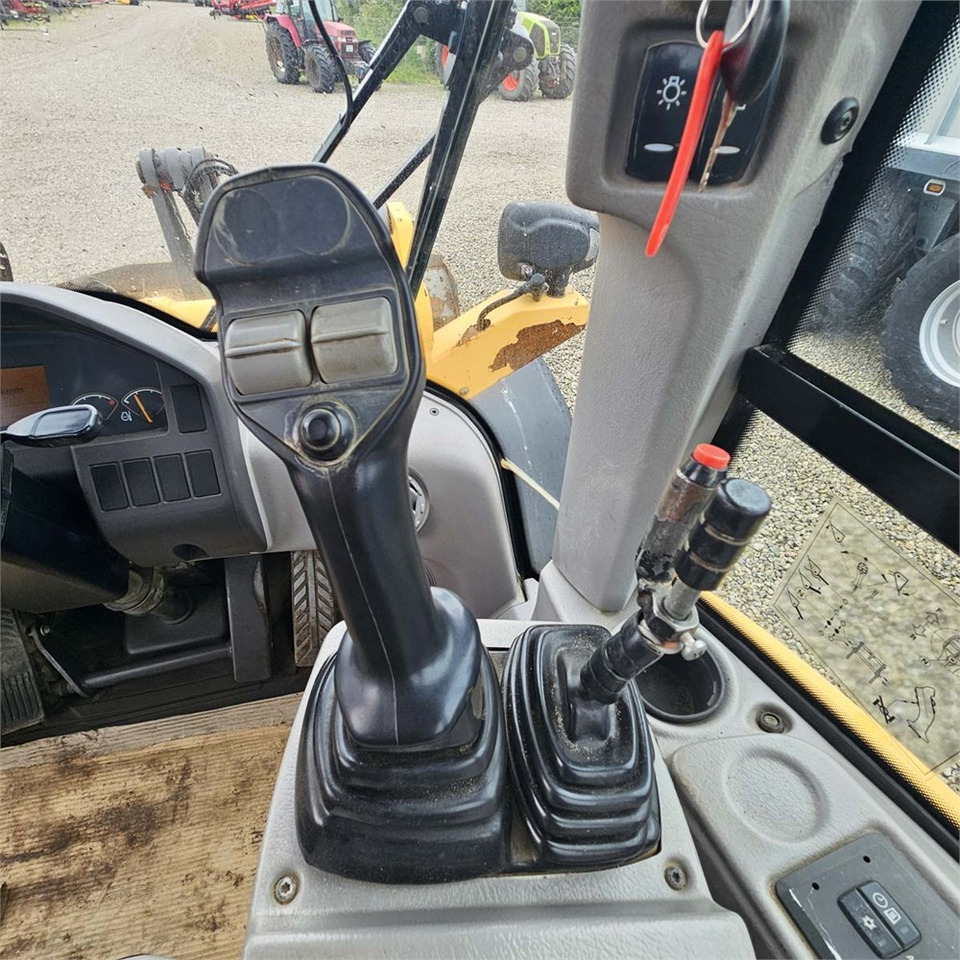 Wheel loader Volvo L45F-TP: picture 19