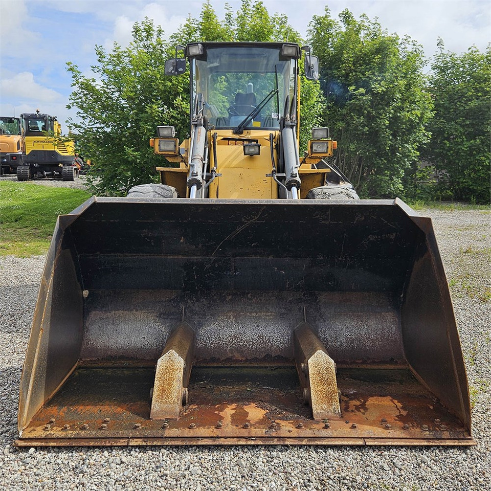 Volvo L90 B - Wheel loader: picture 5 Volvo L90 B - Wheel loader: picture 5