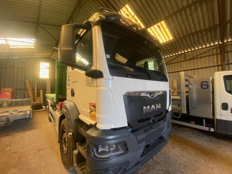 MAN TGS 26.440 - Hook lift truck: picture 3 MAN TGS 26.440 - Hook lift truck: picture 3