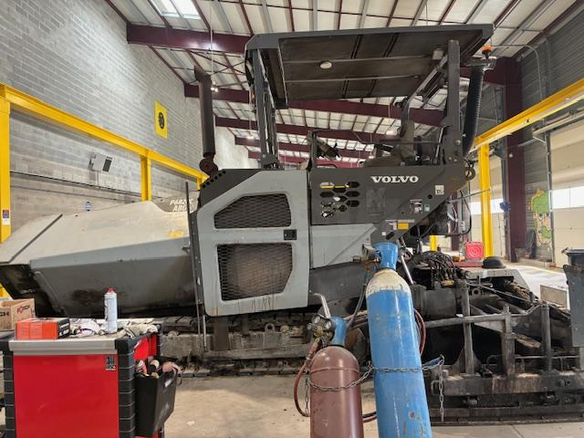 Asphalt paver Volvo P6820C: picture 6