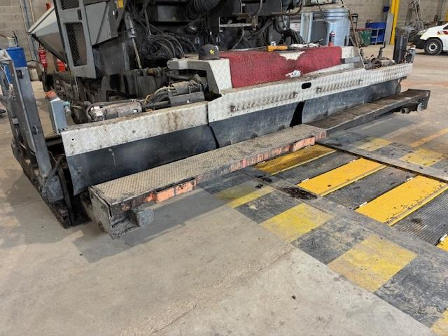 Asphalt paver Volvo P6820C: picture 13