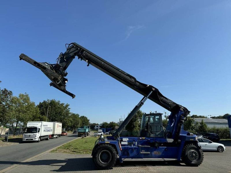 Kalmar DRG100-54S6 - Reach stacker: picture 4 Kalmar DRG100-54S6 - Reach stacker: picture 4