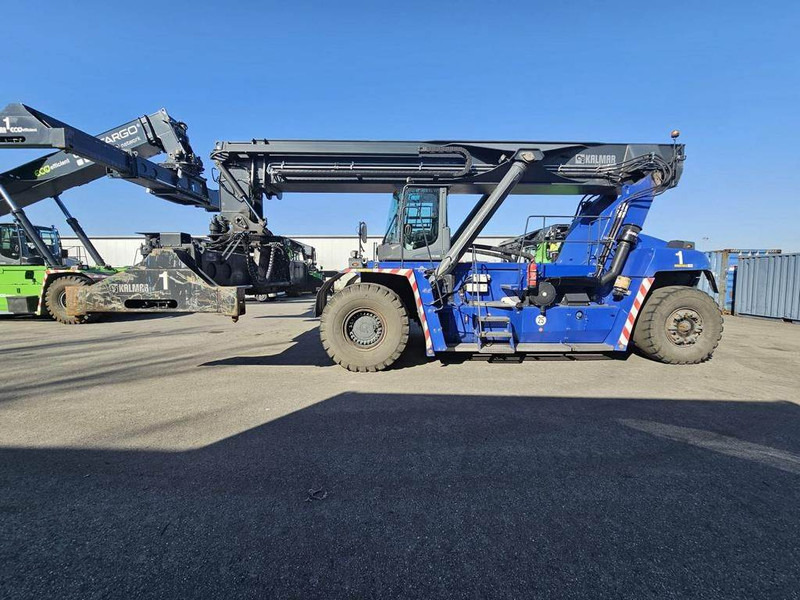 Kalmar DRG420-60S5 - Reach stacker: picture 1 Kalmar DRG420-60S5 - Reach stacker: picture 1