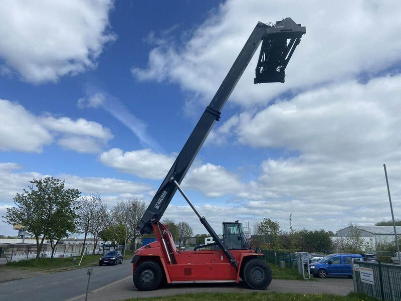 Kalmar DRG450-60C5 - Reach stacker: picture 3 Kalmar DRG450-60C5 - Reach stacker: picture 3