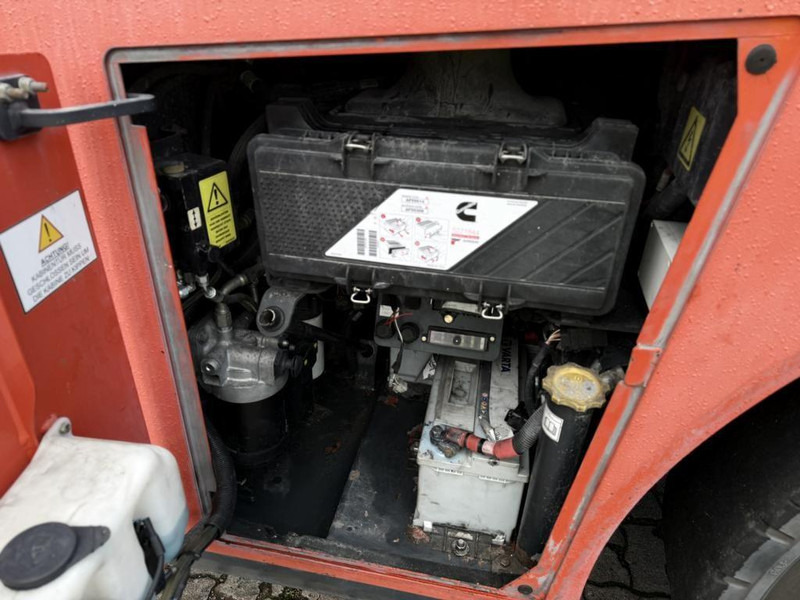 Linde H120/02 - Diesel forklift: picture 5 Linde H120/02 - Diesel forklift: picture 5