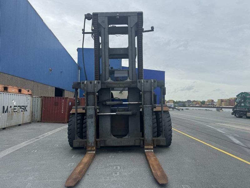 SMV 52-1200B - Diesel forklift: picture 4 SMV 52-1200B - Diesel forklift: picture 4