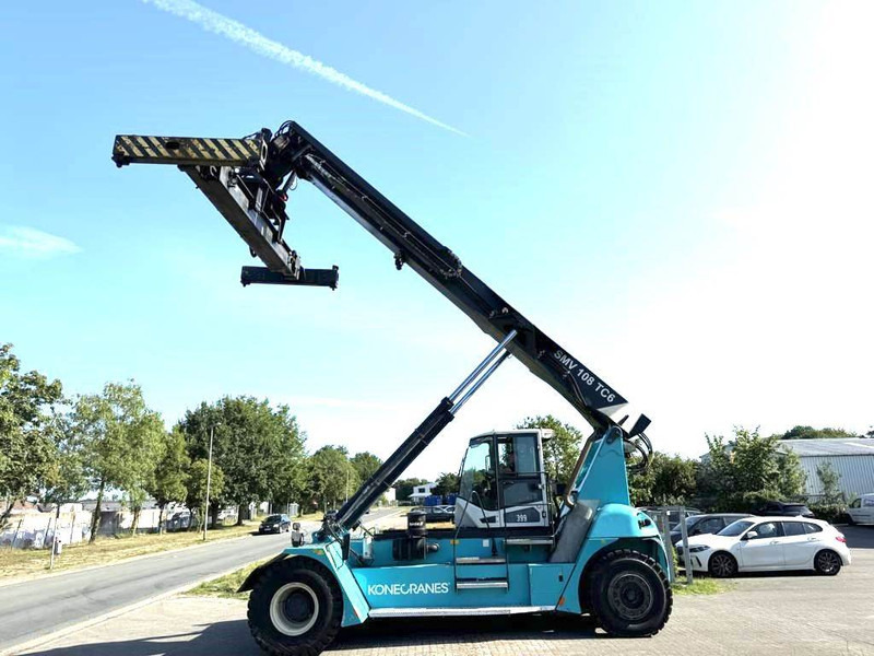 SMV SC108TC6 - Reach stacker: picture 5 SMV SC108TC6 - Reach stacker: picture 5