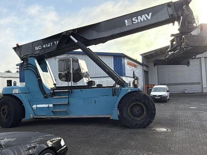 SMV SC4127TA5 - Reach stacker: picture 3 SMV SC4127TA5 - Reach stacker: picture 3