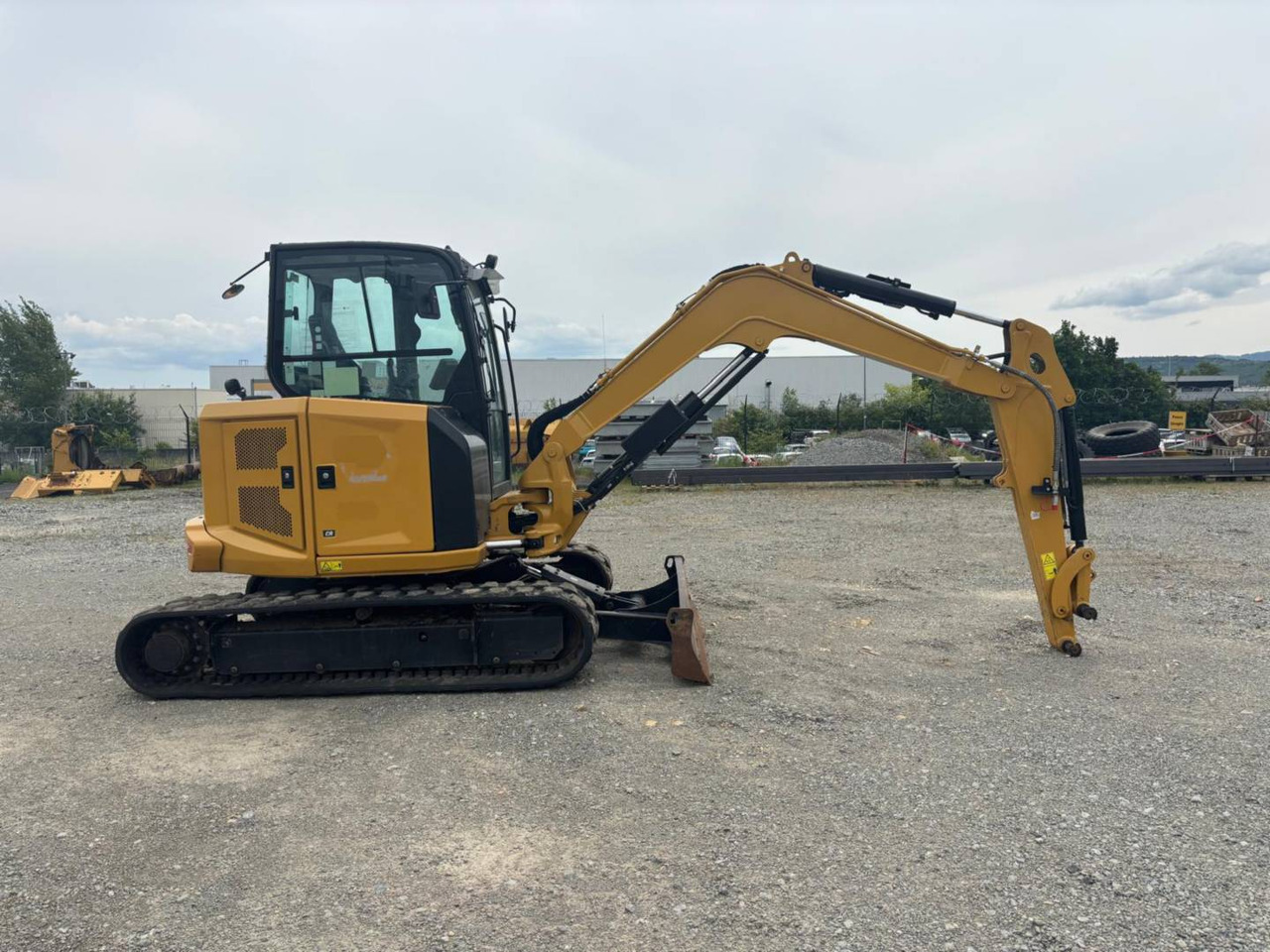 Crawler excavator CAT 305: picture 11