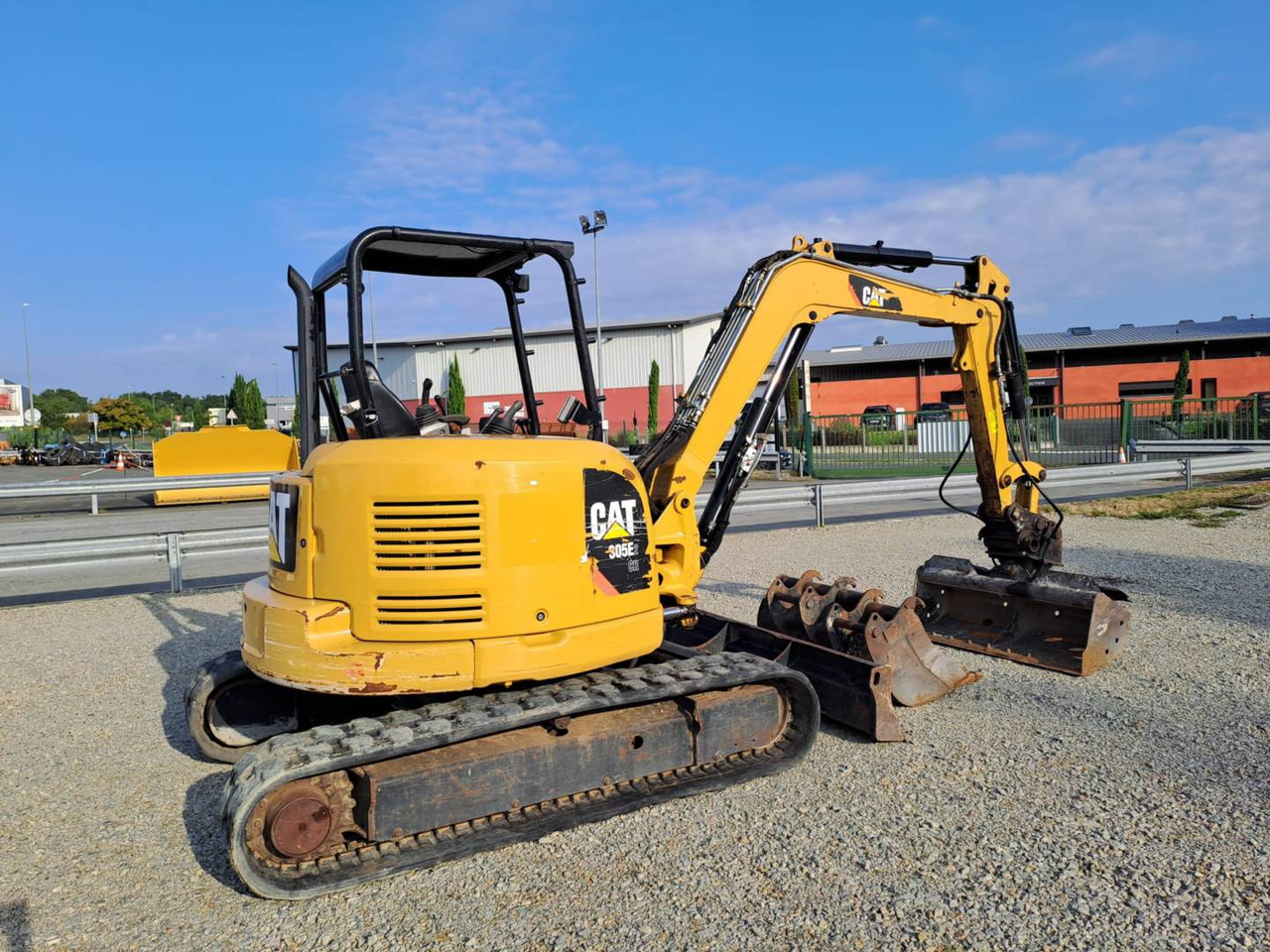 CAT 305E2 - Crawler excavator: picture 3 CAT 305E2 - Crawler excavator: picture 3