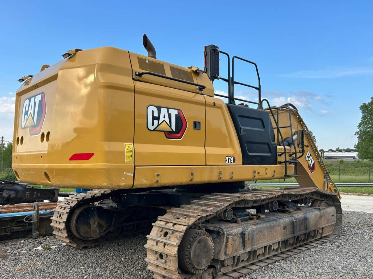 CAT 374 - Crawler excavator: picture 3 CAT 374 - Crawler excavator: picture 3