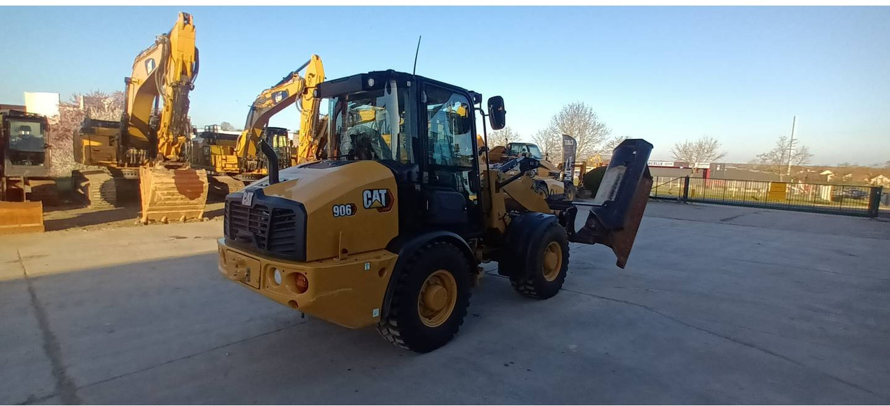CAT 906 - Wheel loader: picture 3 CAT 906 - Wheel loader: picture 3