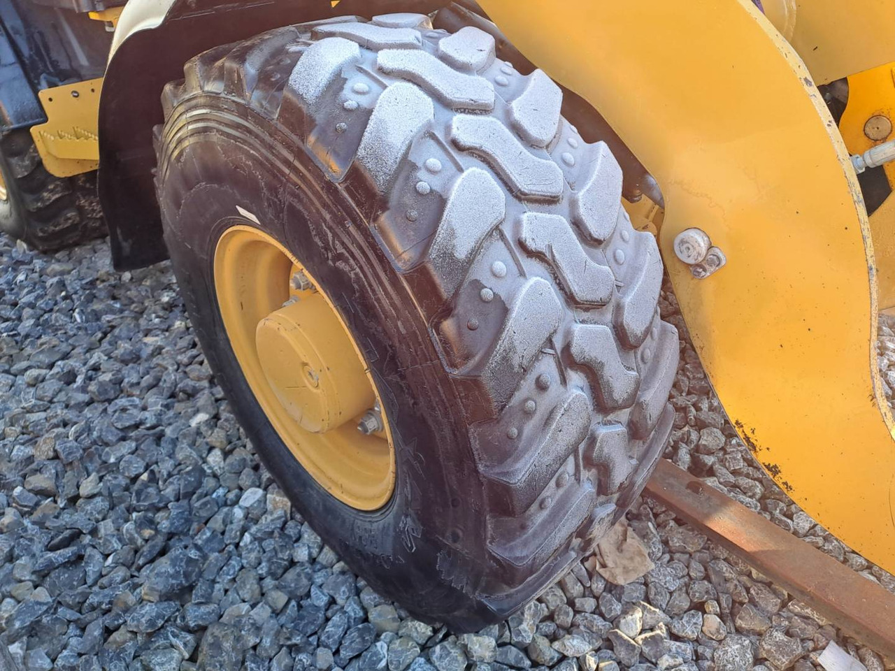 CAT 906M - Wheel loader: picture 5 CAT 906M - Wheel loader: picture 5
